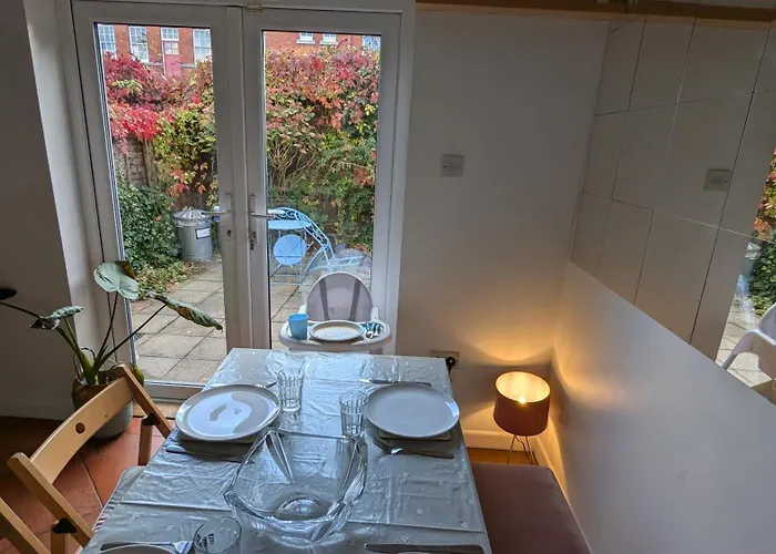 House In 7, Stoneybatter * דבלין